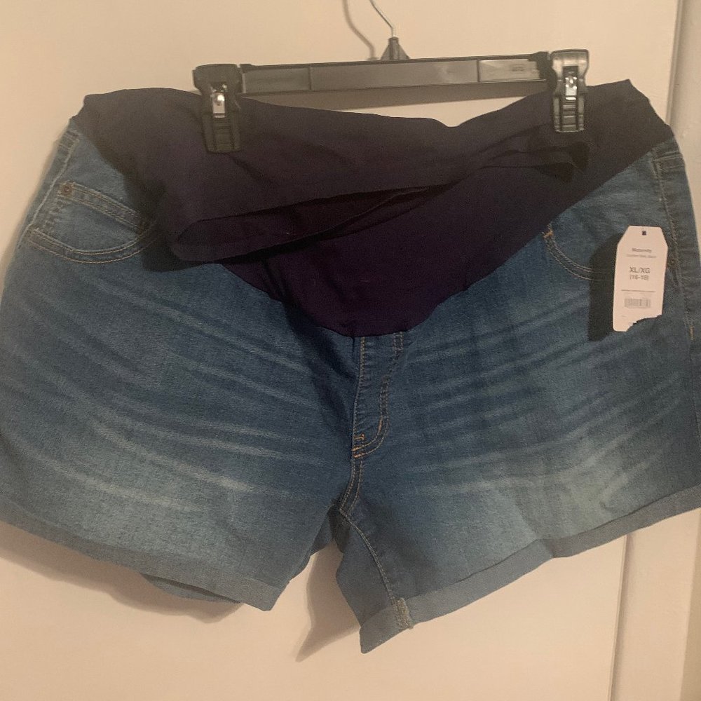 NWT TIME &TRU MATERNITY JEAN SHORTS SZ 16/18